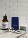 Rasuradora + Hojas + Agua de rosas de 120 ml.